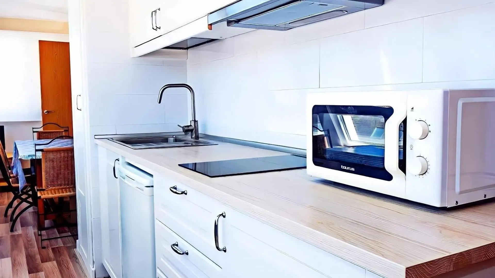 Apartamento En Zona Baja Garaje Opcional Y Descuentos Acceso Pistas Sierra Nevada Appartement
